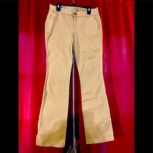 Old Navy book cut chino’s size 0 short